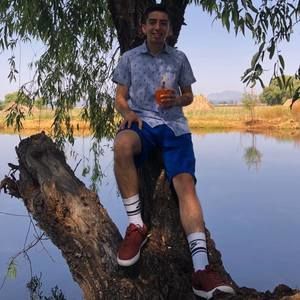 Meet your Posher, Daniel